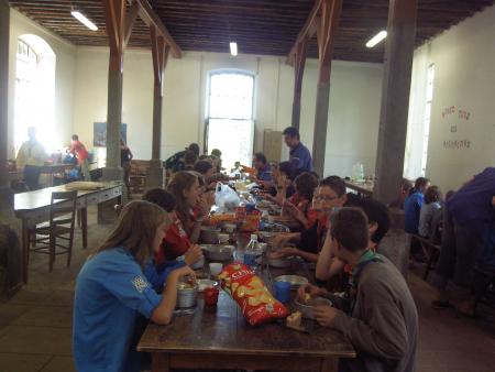 �a fais une belle table...et encore ya pas tout le monde!